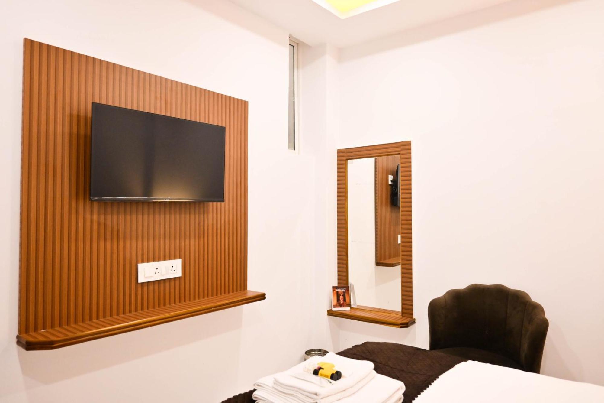 Hotel Brij *